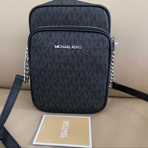 ❌SOLD❌Michael Kors Jet Set crossbody